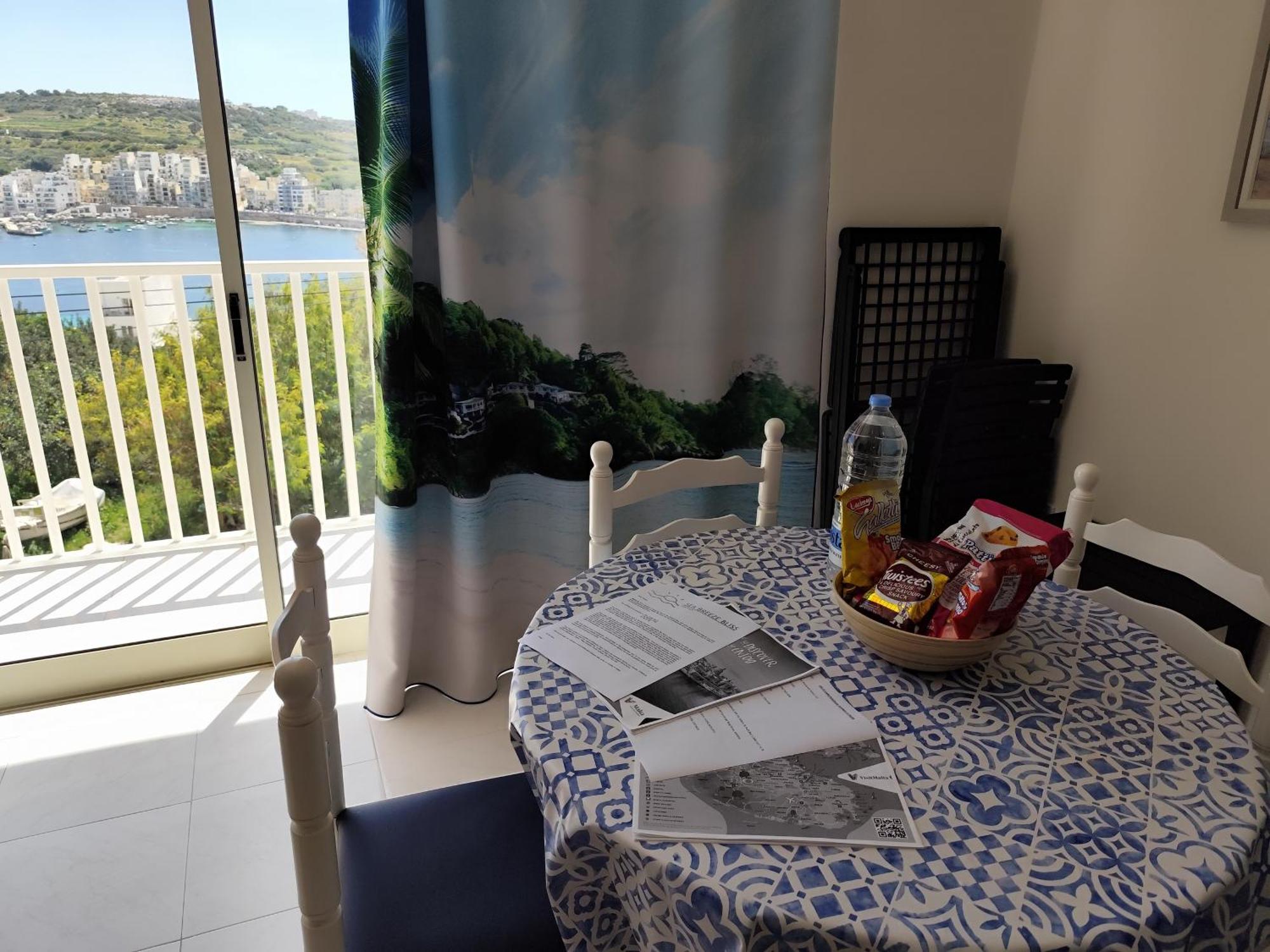 Sea Breeze Bliss - Self Check-In Apartment St. Paul's Bay Ngoại thất bức ảnh